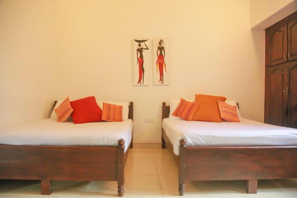 נוארה אליה Inroma Holiday Resort מראה חיצוני תמונה