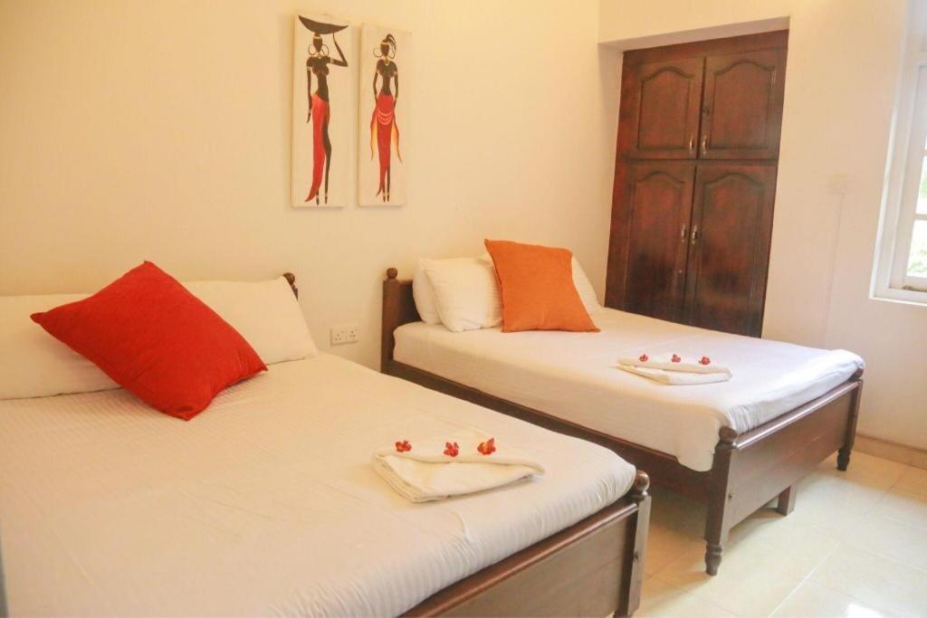 נוארה אליה Inroma Holiday Resort מראה חיצוני תמונה