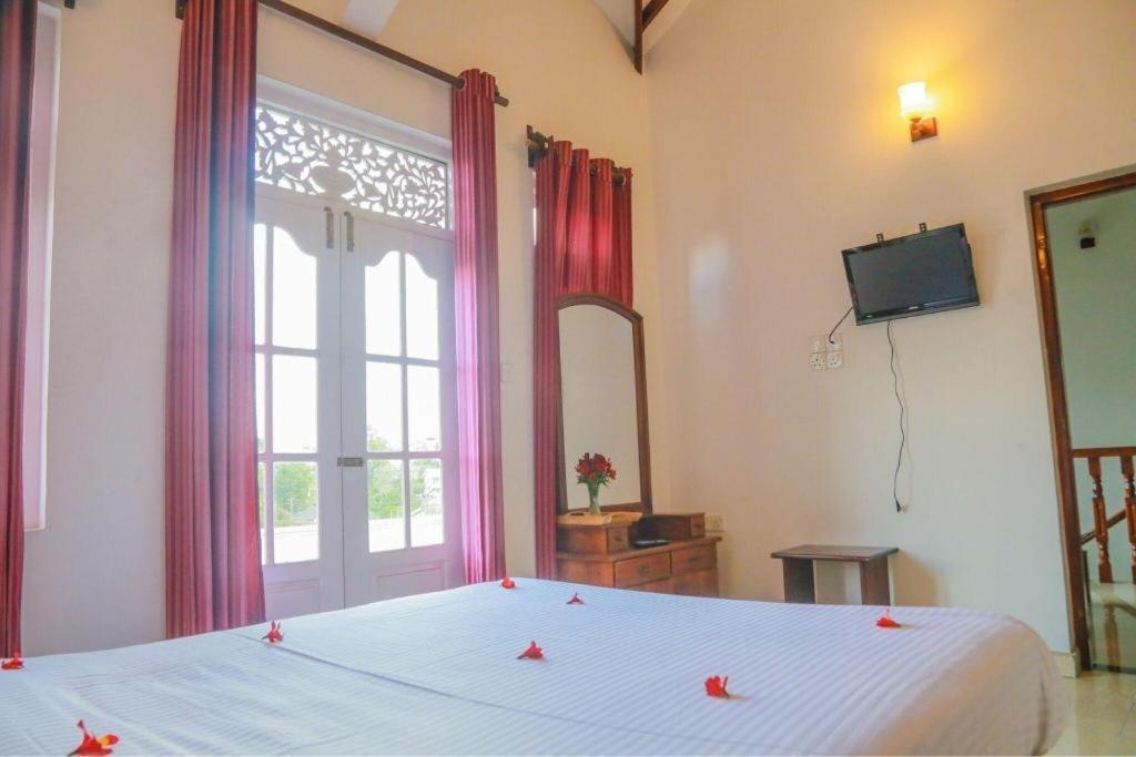 נוארה אליה Inroma Holiday Resort מראה חיצוני תמונה