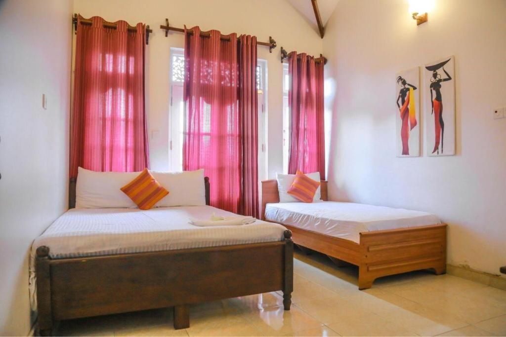 נוארה אליה Inroma Holiday Resort מראה חיצוני תמונה
